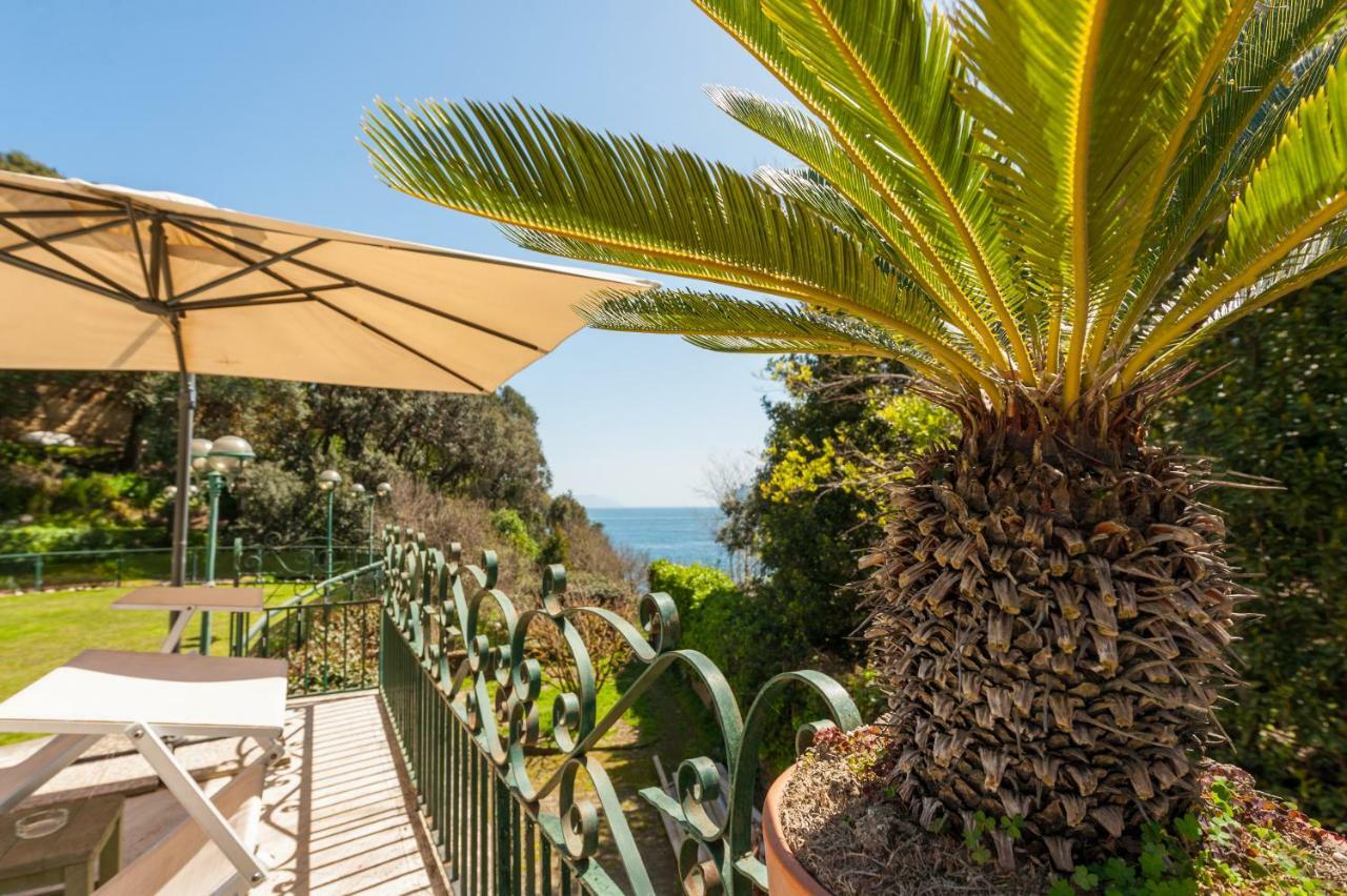 Holidays Naples Family - Pool In Front Of Capri Exterior foto